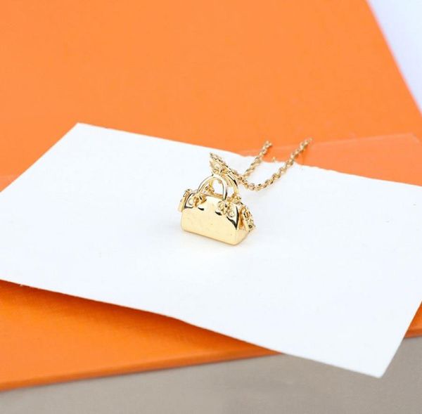 the new handbag necklace is the same style as fashion light luxury internet celebritydesigner jewelry necklaces gold chain heart for mens wo, Silver
the new handbag necklace is the same style as fashion light luxury internet celebritydesigner jewelry necklaces gold chain heart for mens wo, Silver