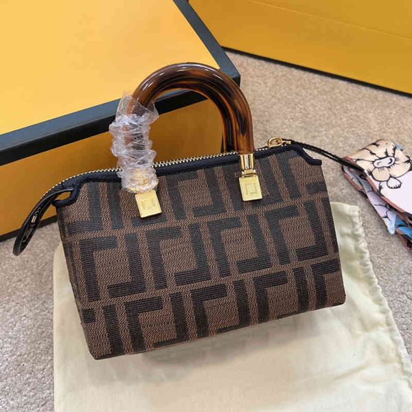 shopping bags handbags shoulder women mini designer handbag classic letter pattern womens fashion cross body with silk scarf
shopping bags handbags shoulder women mini designer handbag classic letter pattern womens fashion cross body with silk scarf