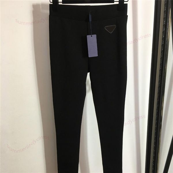elastic black leggings triangle badge long pants simple casual thin tight trousers classic high waist jogger pant183f
elastic black leggings triangle badge long pants simple casual thin tight trousers classic high waist jogger pant183f