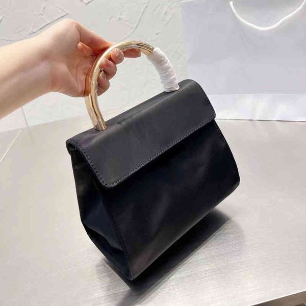 cross body bag brand p's ancient waterproof nylon canvas oxford cloth metal ring handle portable flip small square ins bag female
cross body bag brand p's ancient waterproof nylon canvas oxford cloth metal ring handle portable flip small square ins bag female