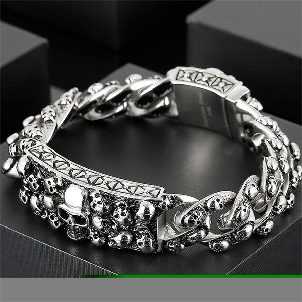 bangle steampunk rock skull bracelets for men in stainless steel skeleton mens bracelet man bikers jewelry boys birthday gift 220831, Black
bangle steampunk rock skull bracelets for men in stainless steel skeleton mens bracelet man bikers jewelry boys birthday gift 220831, Black