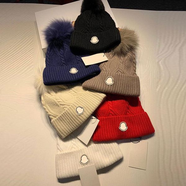 

Fashion Fax Fur Pom Beanie Skull Caps Knitted Hat Designer for Man Woman Winter Hats 6 Color Top Quality, C4