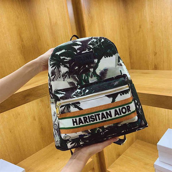 2022 new luxury bags graffiti canvas broken flower student schoolbag leisure version trendy men's and universal backpack largewomen
2022 new luxury bags graffiti canvas broken flower student schoolbag leisure version trendy men's and universal backpack largewomen