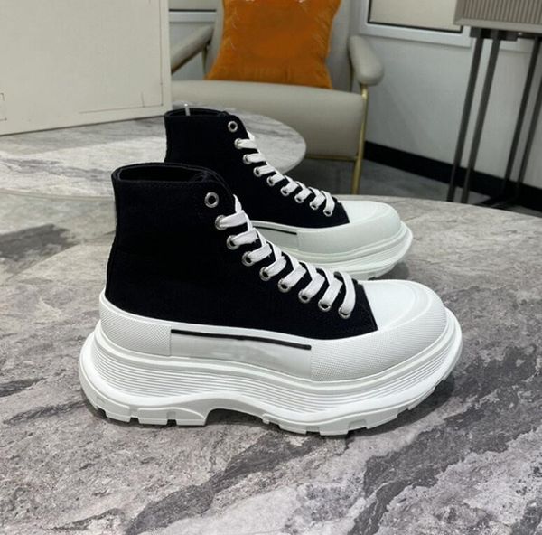 new tread slick boot womens shoes fashion platform ankle boots triple black white canvas royal blue canvas designer women sports shoes
new tread slick boot womens shoes fashion platform ankle boots triple black white canvas royal blue canvas designer women sports shoes