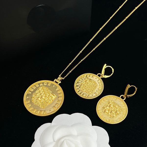 luxurious women brass necklaces earring set medusa portrait banshee 18k gold plated new designed designer jewelry, Black
luxurious women brass necklaces earring set medusa portrait banshee 18k gold plated new designed designer jewelry, Black