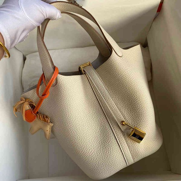 designer bags woman's fashion handbag sense portable red handmade basket bag female mini summer pattern bucket new classic brand luxury
designer bags woman's fashion handbag sense portable red handmade basket bag female mini summer pattern bucket new classic brand luxury