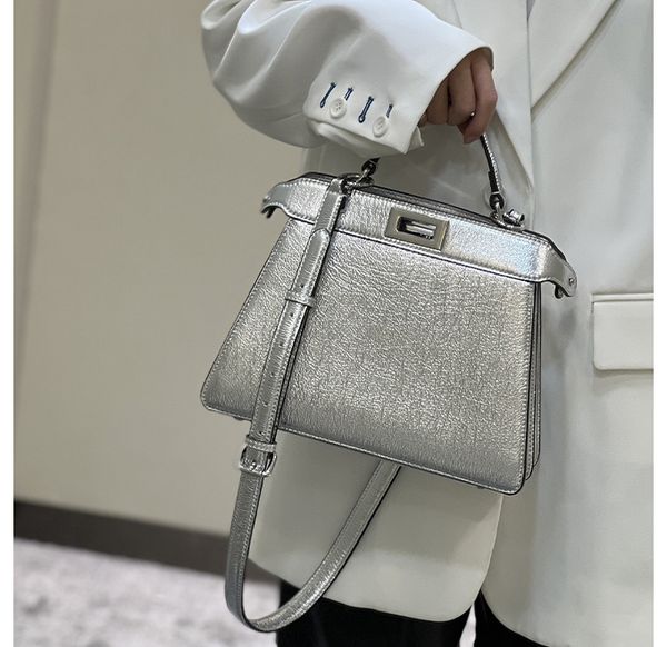 cute 2022 peekaboo i see u ladies bags r luxury handbags color shoulder bag cross body women totes crossbody clutch fashion handbag chain
cute 2022 peekaboo i see u ladies bags r luxury handbags color shoulder bag cross body women totes crossbody clutch fashion handbag chain