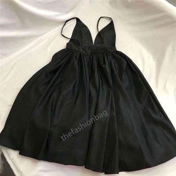 party dress re-nylon style puffer skirts waist-retracting design ball gown suspender midi dresses with inverted 210405v, Black;gray
party dress re-nylon style puffer skirts waist-retracting design ball gown suspender midi dresses with inverted 210405v, Black;gray