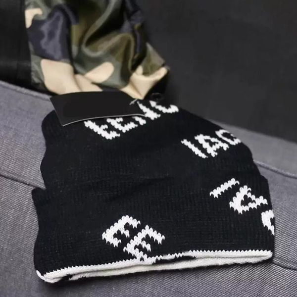 designer brand men's hats women's autumn and winter new solid color letter knitted hats, Blue;gray
designer brand men's hats women's autumn and winter new solid color letter knitted hats, Blue;gray