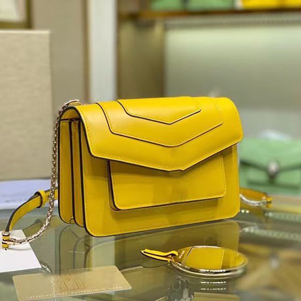 original quality flap bag designer women shoulder handbags 19cm luxuries designers messenger bag genuine leather cross body bags with box
original quality flap bag designer women shoulder handbags 19cm luxuries designers messenger bag genuine leather cross body bags with box