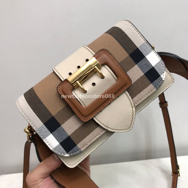 shoulder bags large new ladies handbag fashion atmosphere messenger bag brown color 2022 002
shoulder bags large new ladies handbag fashion atmosphere messenger bag brown color 2022 002