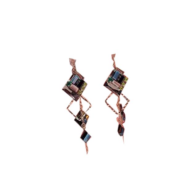 2022 new korean stud simple geometric square earrings women's temperament high-end atmosphere long zircon temperament ear jewelry, Golden;silver
2022 new korean stud simple geometric square earrings women's temperament high-end atmosphere long zircon temperament ear jewelry, Golden;silver