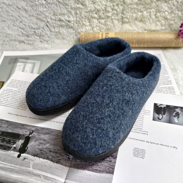 new fashion winter slippers home indoor cotton for men's household plus velvet thick warm cotton shoes, Black
new fashion winter slippers home indoor cotton for men's household plus velvet thick warm cotton shoes, Black