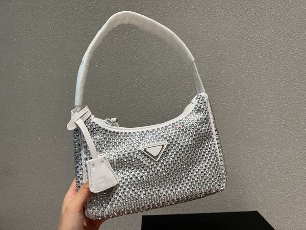 22ss new classic hobo crystal diamond underarm bag evening bags fashion bags shopping satchels crossbody satchel purse handbag outdoor messe
22ss new classic hobo crystal diamond underarm bag evening bags fashion bags shopping satchels crossbody satchel purse handbag outdoor messe