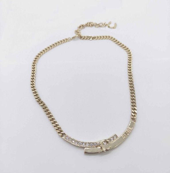 2022 charm pendant necklace with words design simple style in 18k gold plated have box stamp ps7094a, Golden
2022 charm pendant necklace with words design simple style in 18k gold plated have box stamp ps7094a, Golden