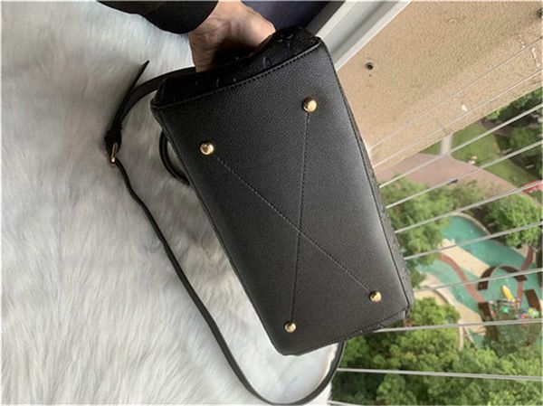 women's luxury designer high-end handbag exquisite messenger removable shoulder belt travel bag
women's luxury designer high-end handbag exquisite messenger removable shoulder belt travel bag