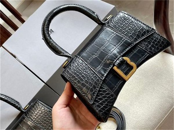 2022 designer balencaigaity fashion evening bags shoulder crossbody bags wallets backpacks nnoi
2022 designer balencaigaity fashion evening bags shoulder crossbody bags wallets backpacks nnoi