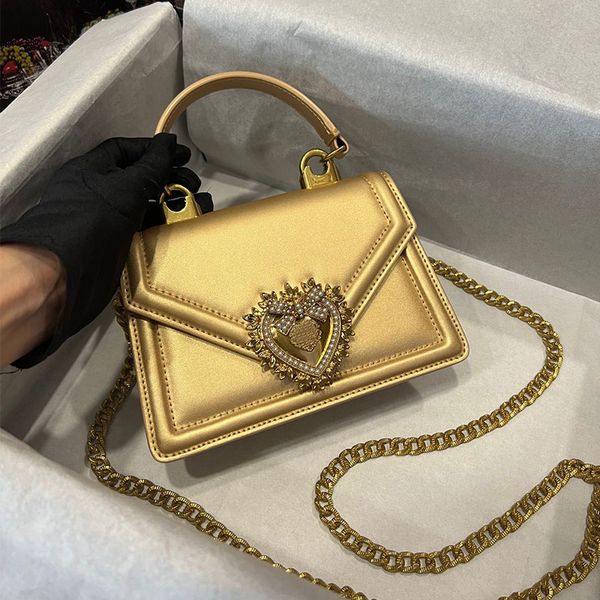 heart bag genuine leather flap bag mini evening bags gold chain shoulder crossbody women handbag lady party clutch ladies purse
heart bag genuine leather flap bag mini evening bags gold chain shoulder crossbody women handbag lady party clutch ladies purse