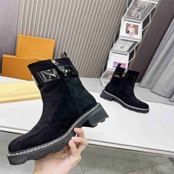 classic fashion boots louiseity men's women's autumn and winter a variety of leather alphabet socks boots viutonity a-34, Black
classic fashion boots louiseity men's women's autumn and winter a variety of leather alphabet socks boots viutonity a-34, Black