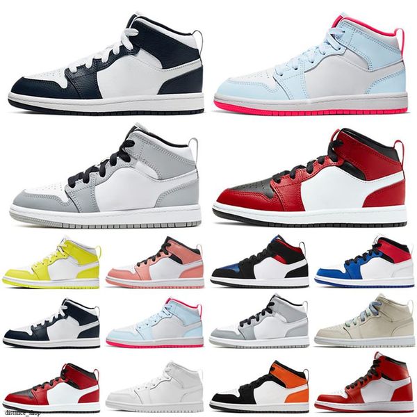 2021 new high og shoes mid royal toe black metallic gold pine green black unc patent men women kids sneakers trainers 26-35217s
2021 new high og shoes mid royal toe black metallic gold pine green black unc patent men women kids sneakers trainers 26-35217s