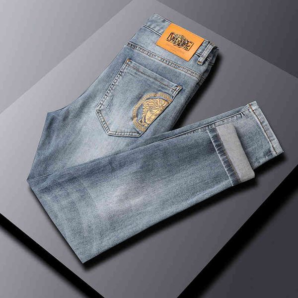 men's jeans light blue jeans men's fashion brand summer slim fit little foot youth elastic washed nine point pants l1fi
men's jeans light blue jeans men's fashion brand summer slim fit little foot youth elastic washed nine point pants l1fi