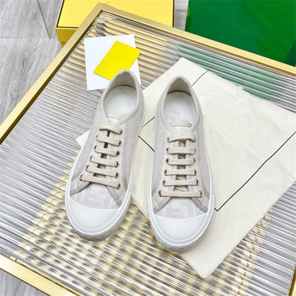 basketball shoes boots couples presbyopia canvas casual sneakers easy versatile fashion flat size 35-44
basketball shoes boots couples presbyopia canvas casual sneakers easy versatile fashion flat size 35-44