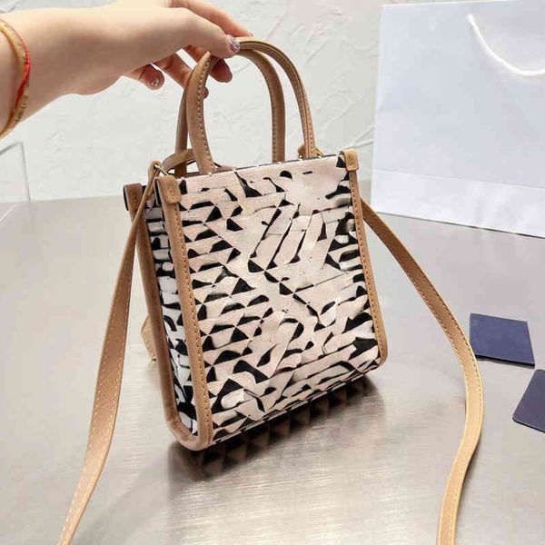 cross body bag brand p ethnic style triangular geometric grid pattern mini embroidery tote shopping hand single shoulder cross messenger mus
cross body bag brand p ethnic style triangular geometric grid pattern mini embroidery tote shopping hand single shoulder cross messenger mus