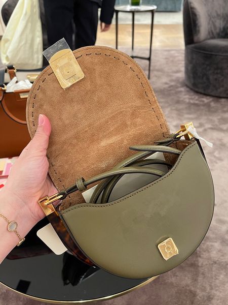 lady shopping handbag simple and versatile crossbody bags genuine leather shoulder bag, Black;red
lady shopping handbag simple and versatile crossbody bags genuine leather shoulder bag, Black;red