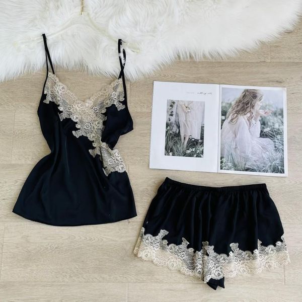 women pajamas set sleepwear lace patchwork pjs suit satin strap amp, Black;red
women pajamas set sleepwear lace patchwork pjs suit satin strap amp, Black;red