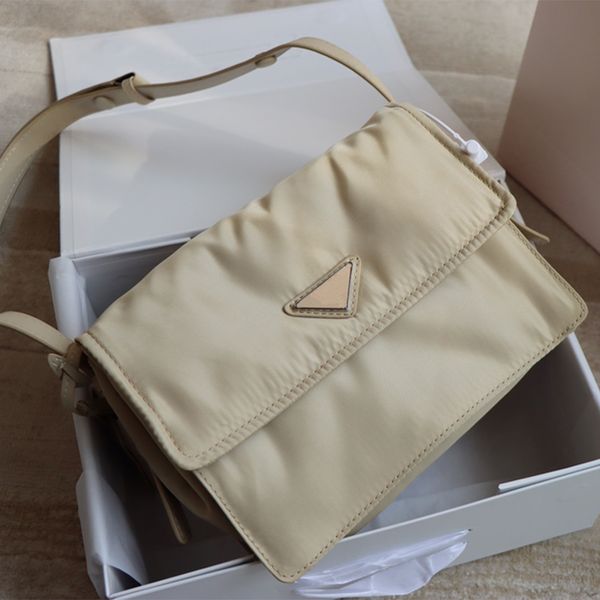 women's trend bags simple solid color water-repellent korean version nylon fabric classic handbag gift lady women
women's trend bags simple solid color water-repellent korean version nylon fabric classic handbag gift lady women
