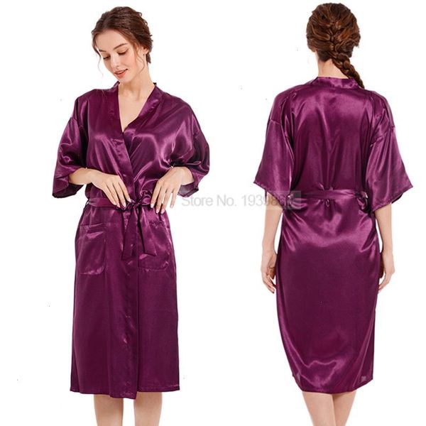 lady sleepwear lingerie v-neck nightgown satin kimono robe gown with belt, Black;red
lady sleepwear lingerie v-neck nightgown satin kimono robe gown with belt, Black;red