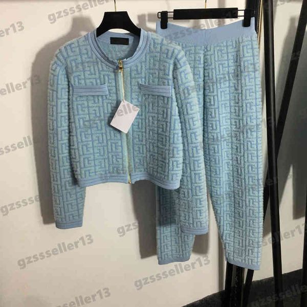 womens two pieces pants blm plush knit designer two-piece sets labyrinth pattern long sleeve zip cardigan jacket and slacks suit, White
womens two pieces pants blm plush knit designer two-piece sets labyrinth pattern long sleeve zip cardigan jacket and slacks suit, White