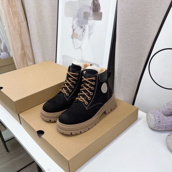 2022 new designer autumn and winter rhubarb boots are fashionable beautiful and versatile euro 35-40 us 4-9, Black
2022 new designer autumn and winter rhubarb boots are fashionable beautiful and versatile euro 35-40 us 4-9, Black