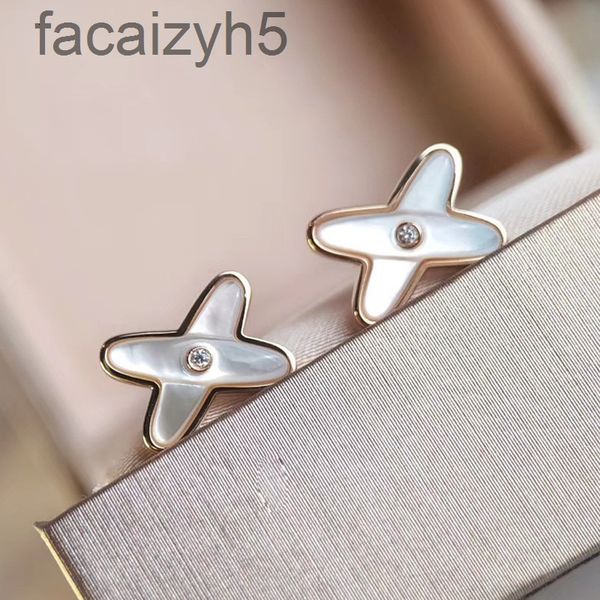 charm designer xiaoshangjia 925 sterling silver cross white fritillaria diamond inlaid x-shaped earrings plated with rose gold earrings temp, Golden
charm designer xiaoshangjia 925 sterling silver cross white fritillaria diamond inlaid x-shaped earrings plated with rose gold earrings temp, Golden