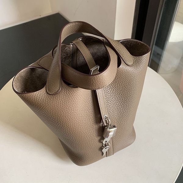 designer picotin bags herme d0 color weima dog color elephant gray director pure hand sewing original tc leather vegetable basket bag picot
designer picotin bags herme d0 color weima dog color elephant gray director pure hand sewing original tc leather vegetable basket bag picot