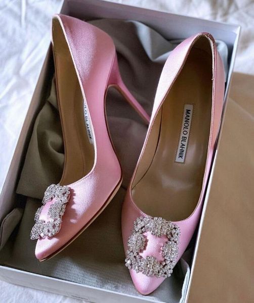 every luxury women sandals sneakers shoes satin jewel buckle mules wedding flower strass diamond logo-engraved evening flat elegant ladies f, Black
every luxury women sandals sneakers shoes satin jewel buckle mules wedding flower strass diamond logo-engraved evening flat elegant ladies f, Black