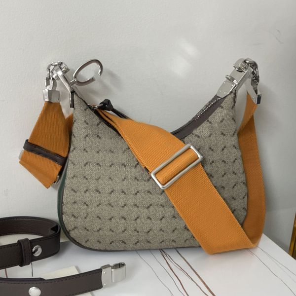 crossbody bag handbag shoulder purse tote bags genuine leather classic letters metal buckle both sides removable webbing shoulder strap zipp
crossbody bag handbag shoulder purse tote bags genuine leather classic letters metal buckle both sides removable webbing shoulder strap zipp