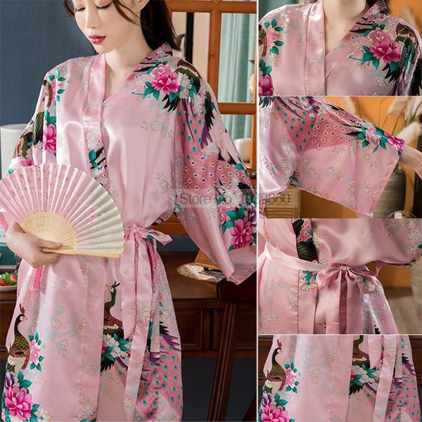 kimono robe gown sleepwear print peacock bathrobe satin nightgown mini female, Black;red
kimono robe gown sleepwear print peacock bathrobe satin nightgown mini female, Black;red