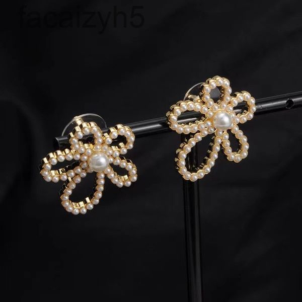 charm designer celi saijia's new flowers pearls simple temperament earrings women cool style versatile fashion women1hoy, Golden
charm designer celi saijia's new flowers pearls simple temperament earrings women cool style versatile fashion women1hoy, Golden