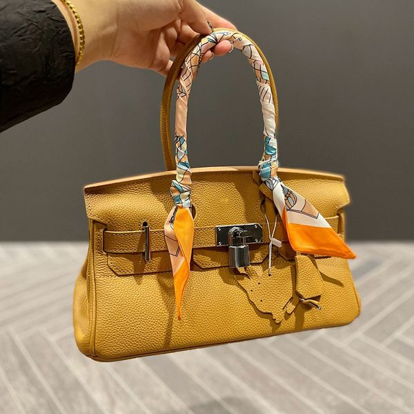 leather handbag 30cm axillary bag shoulder bags genuine leather silver hardware key lock flap tote wallets solid color pocket handbags purse
leather handbag 30cm axillary bag shoulder bags genuine leather silver hardware key lock flap tote wallets solid color pocket handbags purse