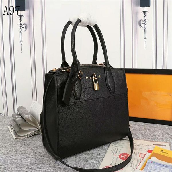 new s-2020 new designer fashion bags 3 colors handbags for valentine's day holidays' the giftas8826293g
new s-2020 new designer fashion bags 3 colors handbags for valentine's day holidays' the giftas8826293g