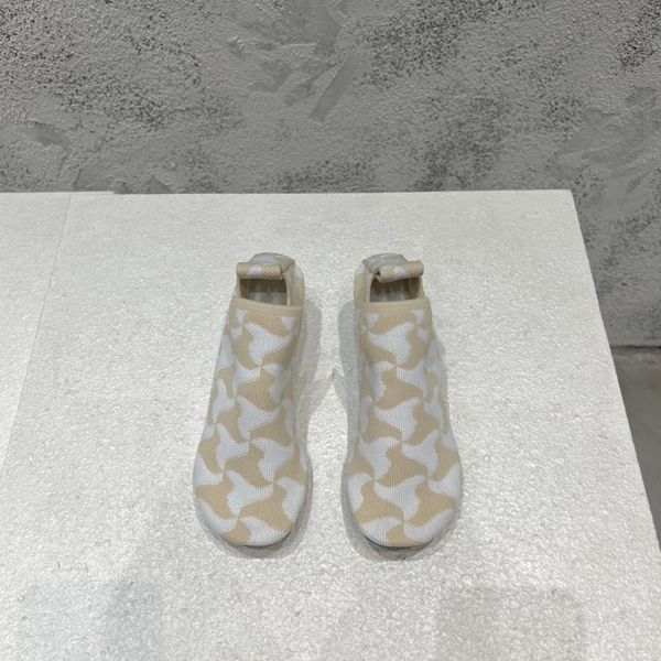 2022 new spring and autumn sandals technology knitting thick heel are high-grade fashion popular and versatile style euro 35-42 us 4-11, Black
2022 new spring and autumn sandals technology knitting thick heel are high-grade fashion popular and versatile style euro 35-42 us 4-11, Black