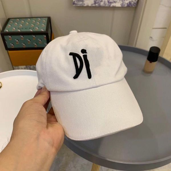 designer brand men's fashion baseball caps women's couples autumn and winter outdoor all-match sun hats, Blue;gray
designer brand men's fashion baseball caps women's couples autumn and winter outdoor all-match sun hats, Blue;gray