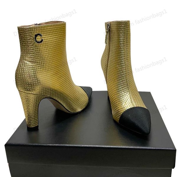 2022/23 boots for woman ankle booties designer embossed silk calfskin low heel .5cm gold pointed toes zipper chain chelsea fashion western, Black
2022/23 boots for woman ankle booties designer embossed silk calfskin low heel .5cm gold pointed toes zipper chain chelsea fashion western, Black