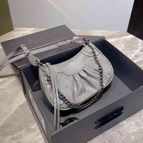 cross body bag 2022 brand b new alligator chain wrinkled crescent underarm rivet single shoulder diagonal leisure motorcycle bag women
cross body bag 2022 brand b new alligator chain wrinkled crescent underarm rivet single shoulder diagonal leisure motorcycle bag women
