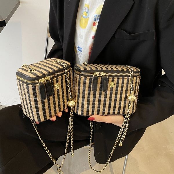 evening bags classic designer box weave crossbody shoulder women's luxury brand female handbag and purse fashion chain messenger 220902
evening bags classic designer box weave crossbody shoulder women's luxury brand female handbag and purse fashion chain messenger 220902
