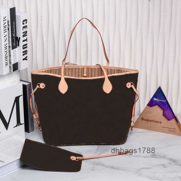 other bags evening bags wholesale classic designer tote bag fashion flower leather handbags women high capacity composite shopping handbag s, Black;red
other bags evening bags wholesale classic designer tote bag fashion flower leather handbags women high capacity composite shopping handbag s, Black;red