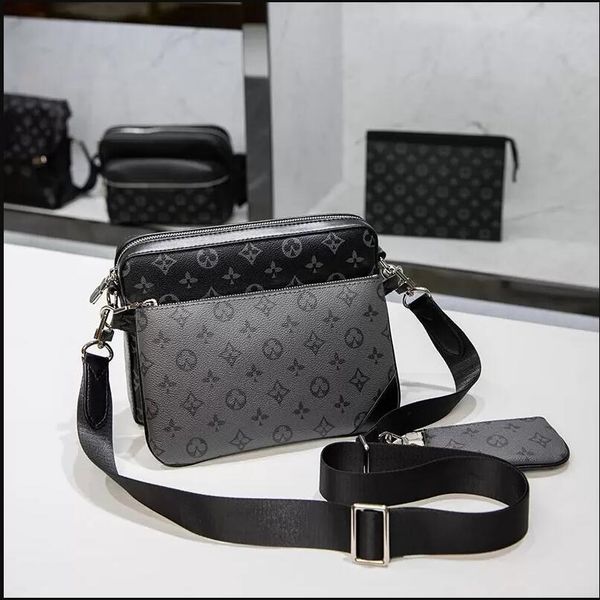 men leather trio messenger bags luxury shoulder belt make up bag designer handbag tote man's bags louiseitys viutonitys
men leather trio messenger bags luxury shoulder belt make up bag designer handbag tote man's bags louiseitys viutonitys