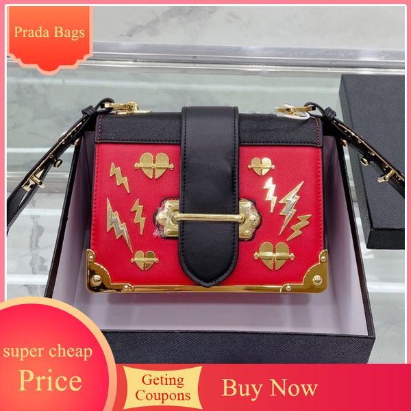 women fashion cc handbag bags boy caviar vinatge bags calfskin leather quilted aged silver hardware chain strap crobody shoulder womens desi
women fashion cc handbag bags boy caviar vinatge bags calfskin leather quilted aged silver hardware chain strap crobody shoulder womens desi