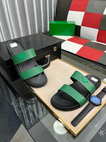 2022 summer designer new men's slippers flip flops are fashionable comfortable and everyday versatile euro 38-45 us -14, Black
2022 summer designer new men's slippers flip flops are fashionable comfortable and everyday versatile euro 38-45 us -14, Black